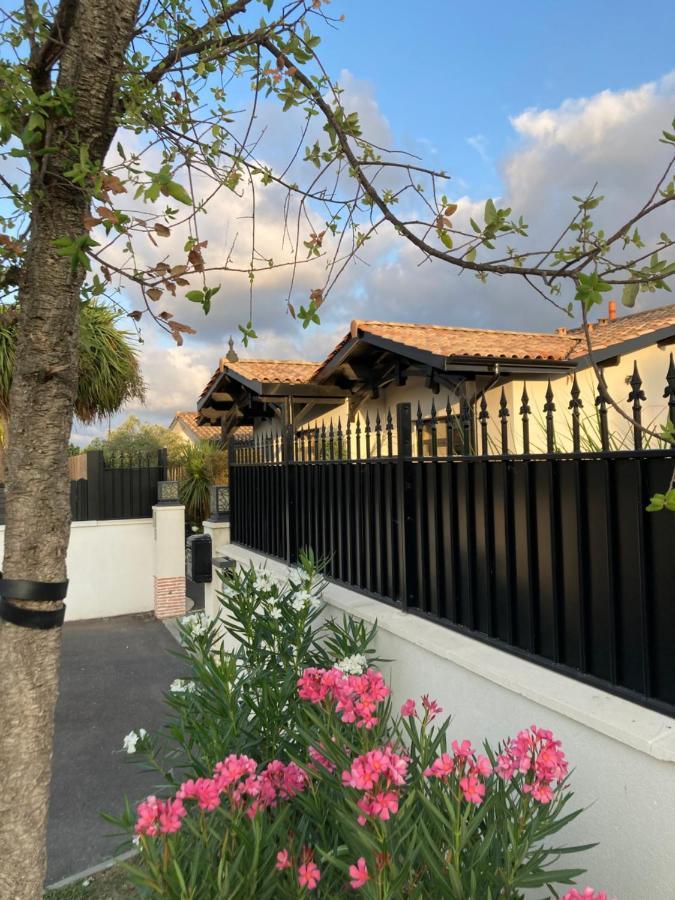 Les Lodges du Bassin d'Arcachon- Petit-déjeuner sur demande- Prestations haut de gamme Gujan-Mestras Exterior foto